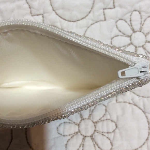 Shell Coin Purse - Picture 3 of 4